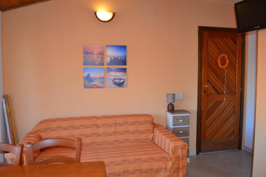 Apartments Mimose Badesi Εξωτερικό φωτογραφία