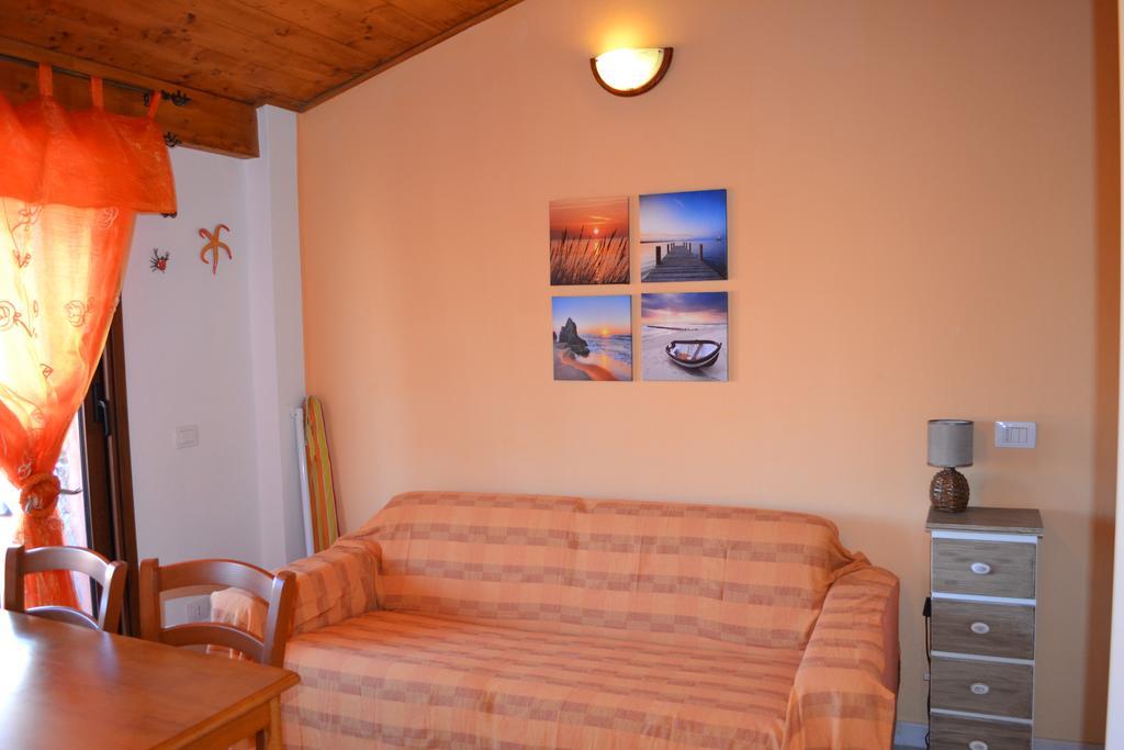 Apartments Mimose Badesi Εξωτερικό φωτογραφία